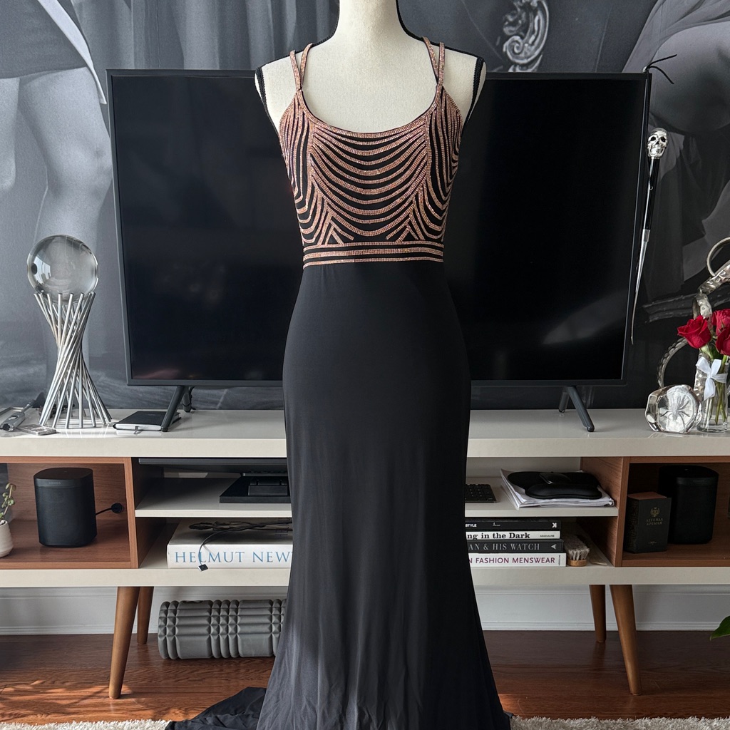Elegant Black And Pink Evening Gown